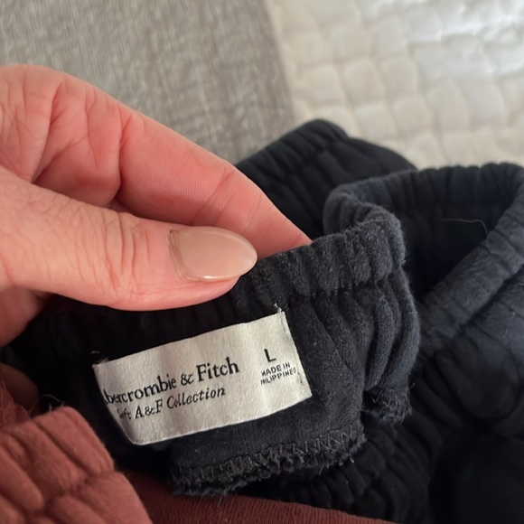 Lot of 4 Abercrombie jogger sweats- large - Picture 5 of 6
